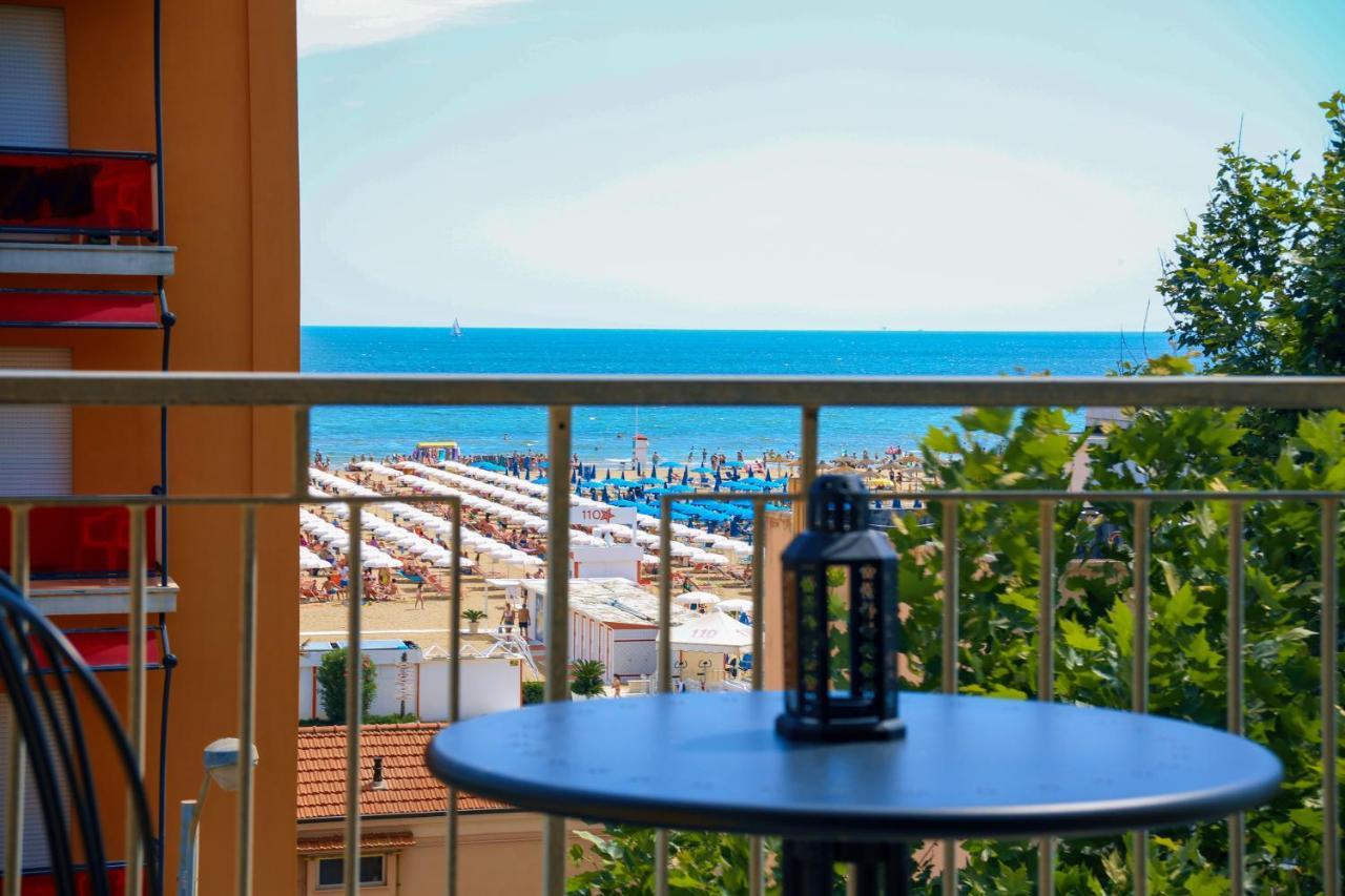 Appartamenti Leone - Vista Mare - Pet Friendly リミニ エクステリア 写真